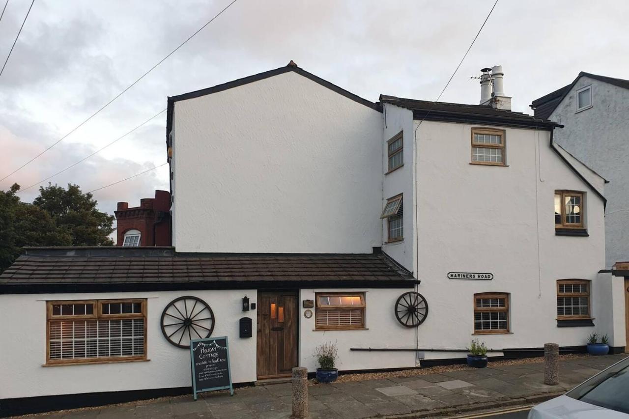 Stunning Quirky 2-Bed Cottage In New Brighton Wallasey Luaran gambar